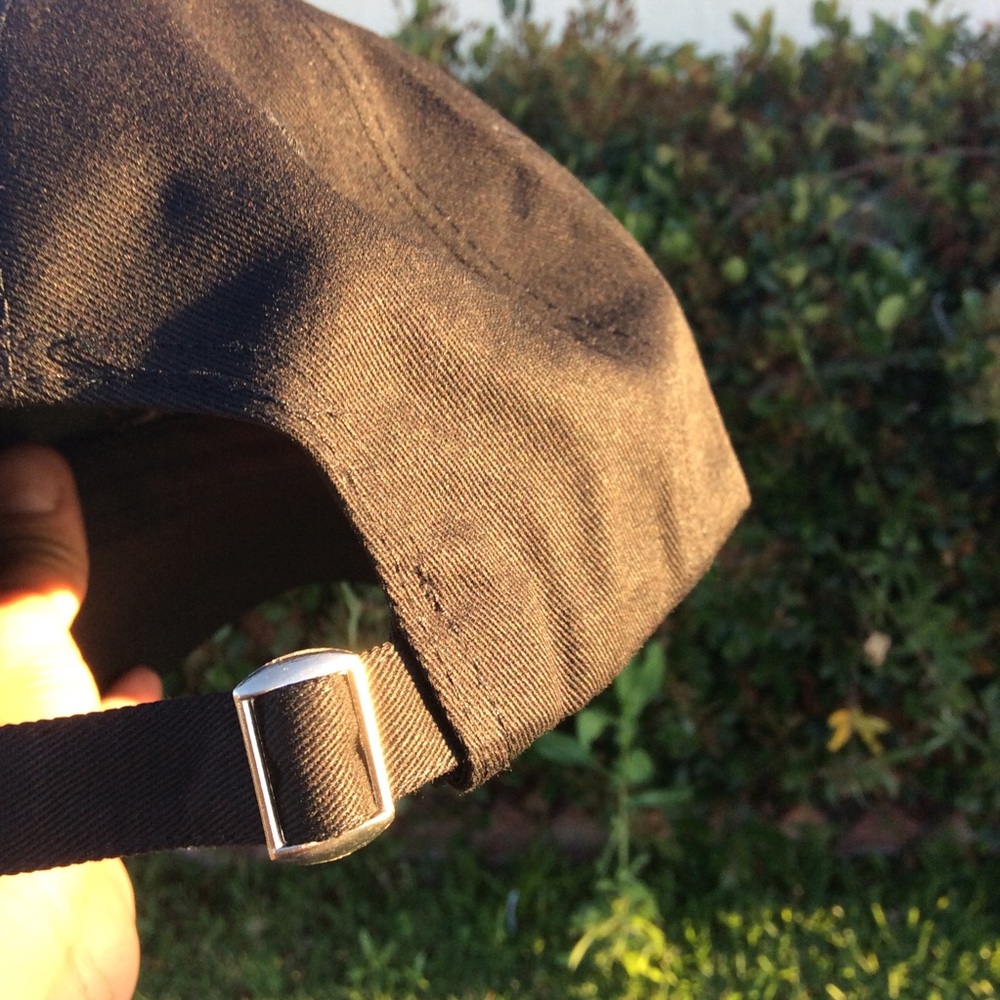 Hennything is possible Dad Hat NWT - Picture 3 of 3